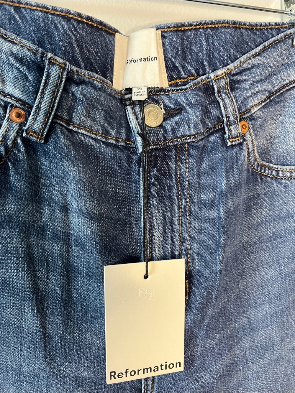 Reformation Rui Lived-in Wide Leg Baggy Jeans size 23” soft but sturdy denim - Picture 4 of 7